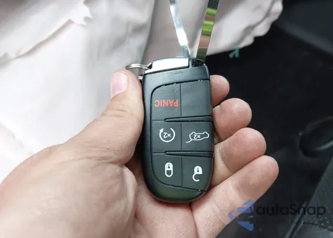 2018 Jeep Grand Cherokee Laredo E 4X2 from USA, damaged, VIN 1C4RJEAG7JC322888